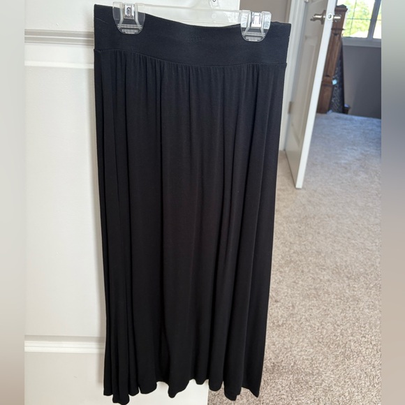 Girls Black Maxi Skirt - Picture 1 of 3